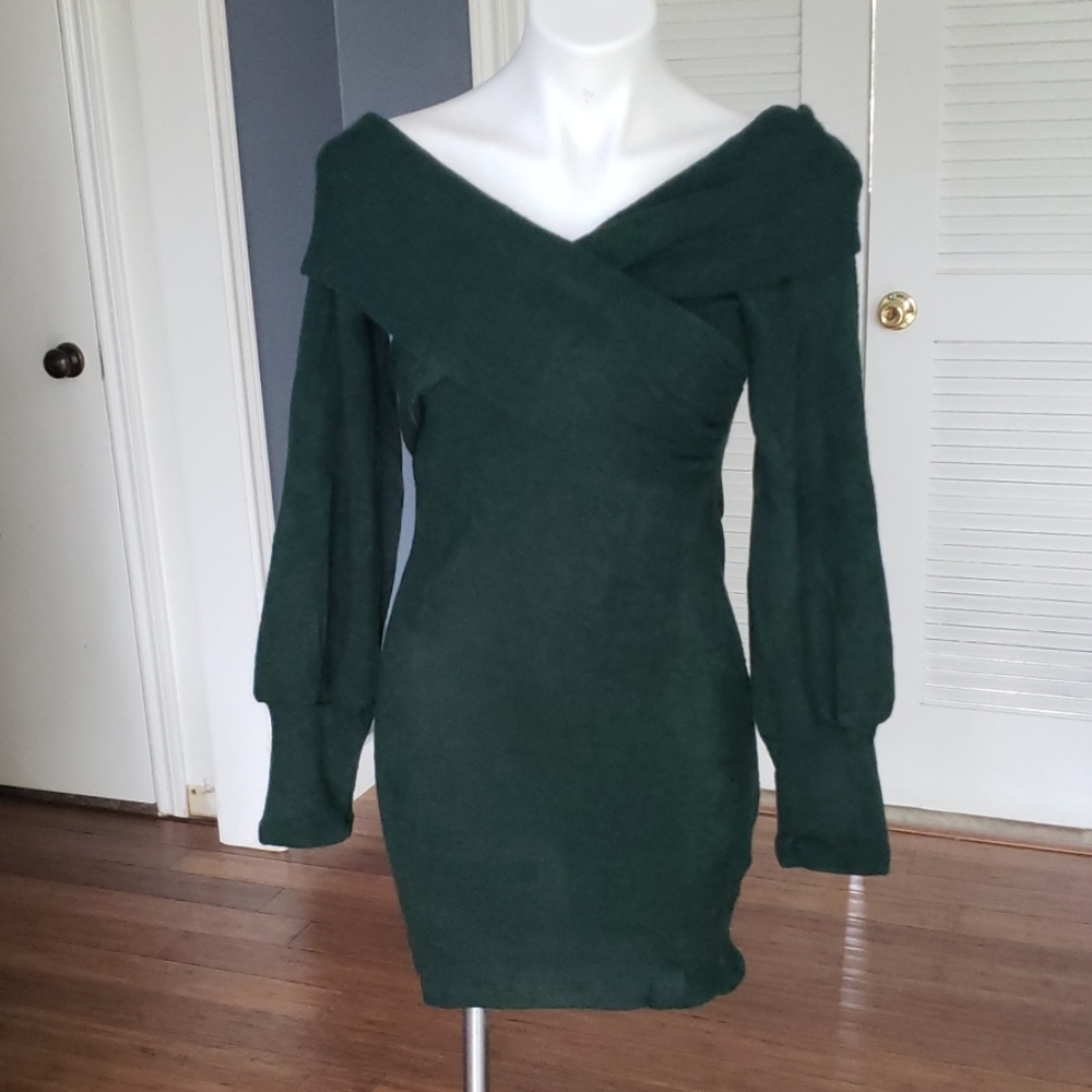 SALE!! Off Shoulder Bodycon Dress - Picture 4 of 8